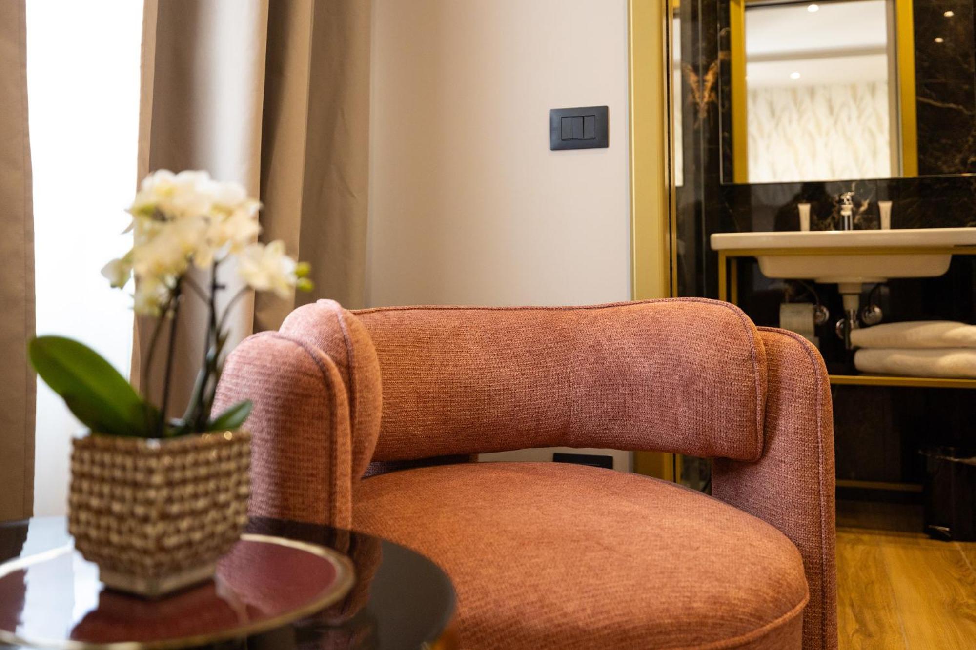 Mavi Luxury * Rom